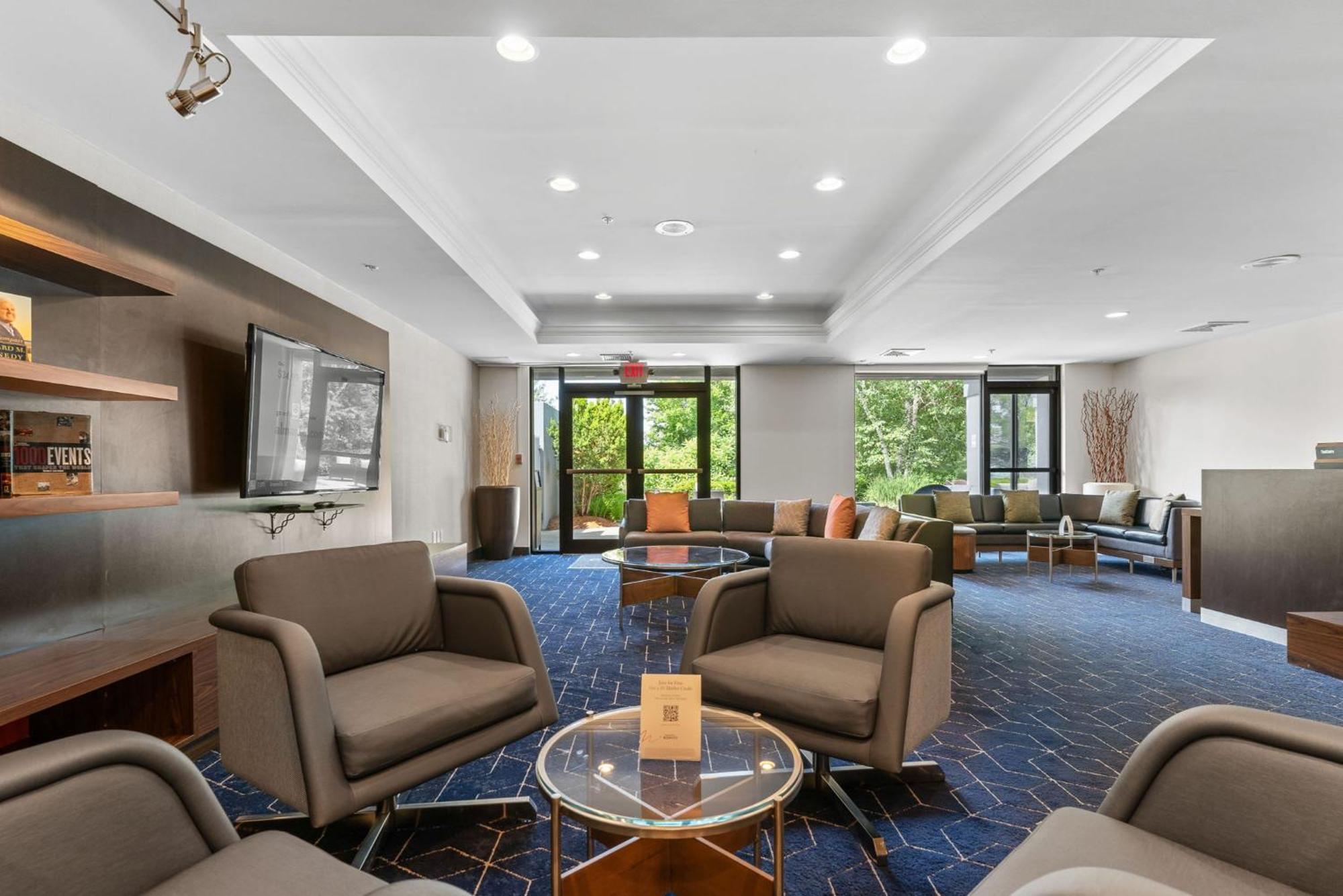 Courtyard Burlington Williston Exterior foto